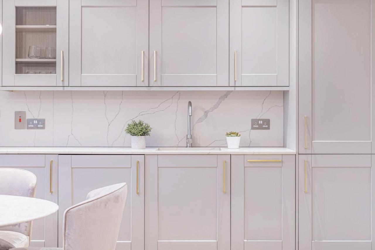 런던 Royal Kensington In Cromwell Road 아파트 외부 사진